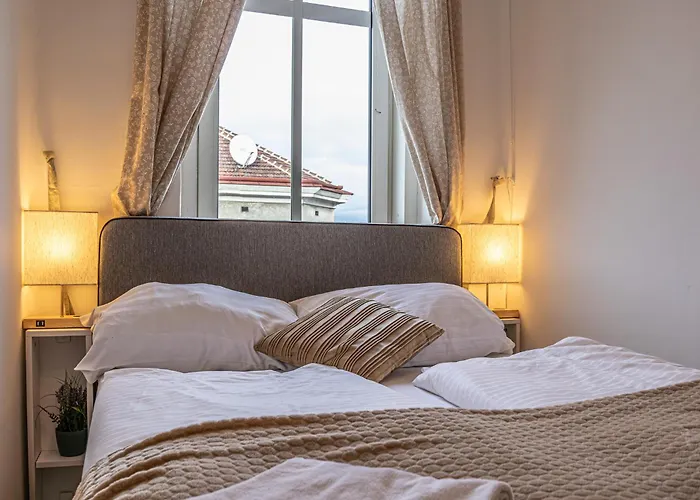 Апартаменти Cozy 1br & Living Near Wiener Stadthalle *